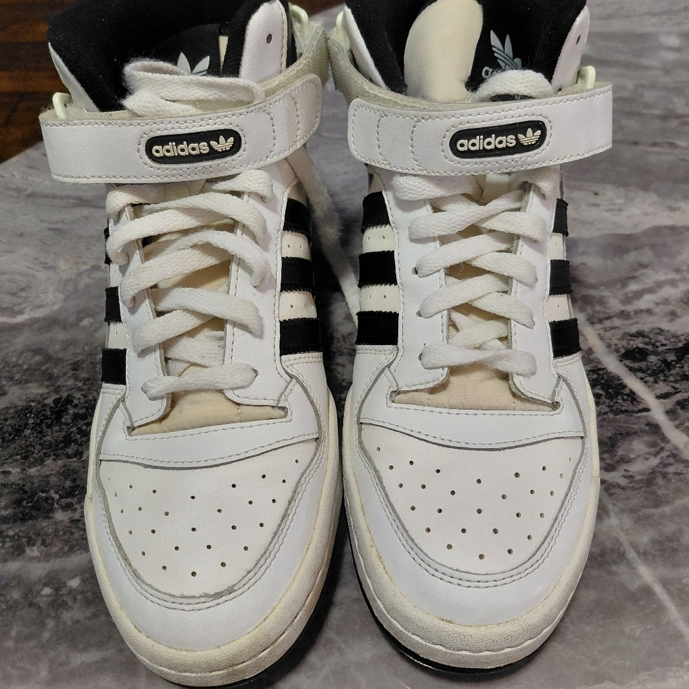 Man Sneakers For